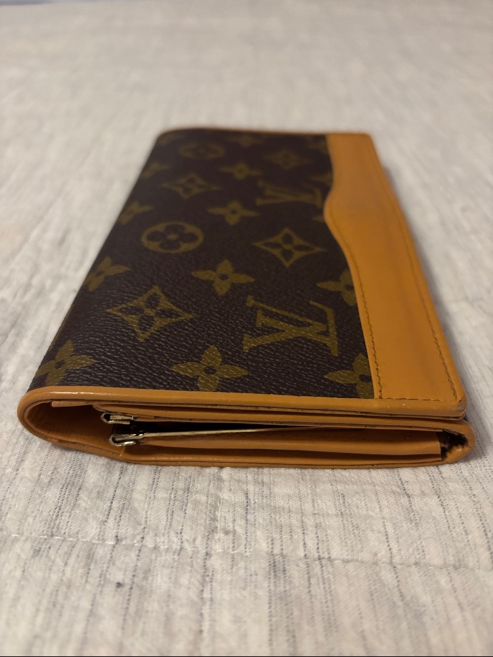 Louis Vuitton Brown and Tan Monogram Long Wallet - Picture 10 of 14